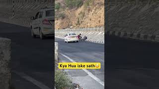 सड़क में क्या हुआ इसके साथ 😳😨 highway dailyvlog sadstory risk viralvideo r15 sad motovlog [upl. by Atteuqahs]