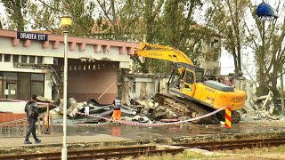 Demolare Clădire Gara Oradea Est 👷‍♂️🚧 Modernizare Linie ClujEpiscopia Bihor  10 Octombrie 2024 [upl. by Ettelracs]