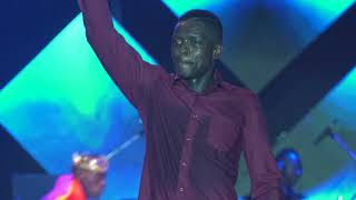 Balangire by Dr Jose Chameleone Live  Legend Hit after Hit Cricket Oval Lugogo [upl. by Hubert]