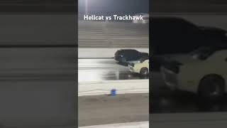 HELLCAT vs TRACKHAWK automobile car mopar trackhawk dragrace dragracing hellcat streetracing [upl. by Aitekram]