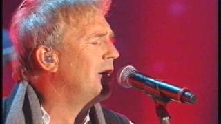 HQ  Kevin Costner amp Modern West  Let Me Be The One  Wetten daß  27022010 [upl. by Eessej]