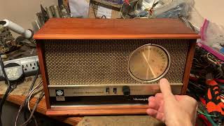 Demonstration of GE 11R45 antique vacuum tube AMFM radio restored [upl. by Shayn695]