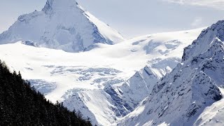 Montagna trovati i corpi di cinque sciatori svizzeri dispersi sul Cervino [upl. by Ger]