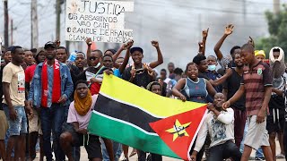 Mozambique Lockdown South Africa Closes Border Amid Election Protests [upl. by Jaella]