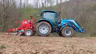 Landini 4080 amp Brevi Agri sejanje trave [upl. by Becka339]