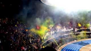 Hellas Verona  Empoli 00 18513 Fumogeni in curva sud Hellas [upl. by Ettezil]