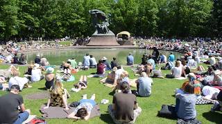 Antonio di Cristofano playing Chopin in Łazienki Park Warsaw [upl. by Bartolome180]