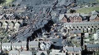 Aberfan  The Young Wives Club  FULL DOCUMENTARY  2016 HD [upl. by Sivad]