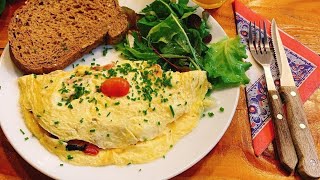 Omelette Aux Champignons  Recette Facile [upl. by Dayle]