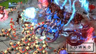 StarCraft 1 PROTOSS vs StarCraft 2 ZERG [upl. by Yrailih]