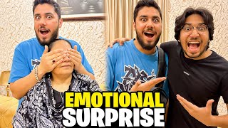 Bhai USA Sy Aa Gaya 😱  Family Ko Surprise Dy Diya 🥳 [upl. by Ynnohj]