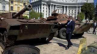 Guerre en Ukraine  Londres promet davantage daide à Kyiv [upl. by Adnav]