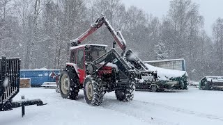 Köp Traktor Valmet 805 med stegmatare och kran på Klaravik [upl. by Haleemak924]