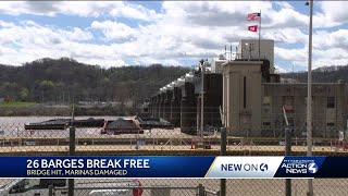 26 barges break free on Ohio River [upl. by Shipp]