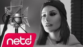 İrem Derici feat Sinan Akçıl  Teşekkürler [upl. by Adaven]