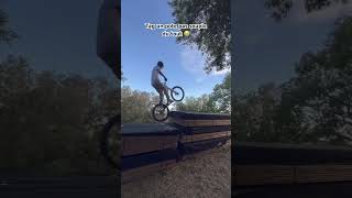 Comme moi quoi… bike mtb downhill streettrial ebike mountainbike emtb mtblife automobile [upl. by Ahcirt]