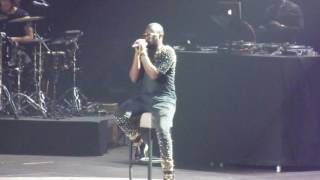 Je Te Pardonne  Maitre Gims LIVE [upl. by Donahoe]