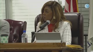 Dolton Mayor Tiffany Henyard vetoes resolution calling for spending investigation [upl. by Purity]