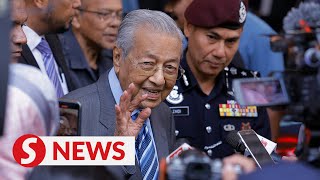 Dr Mahathir testifies at Batu Puteh RCI [upl. by Azelea891]