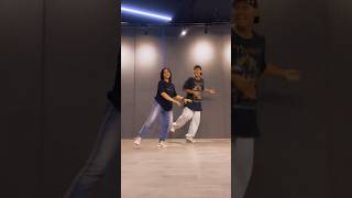 Aankhen khuli ho ya ho band Deedar unka hota hai  Mohabbatein Dance Romantic [upl. by Biddy156]