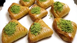 Sadece 1 Yemek Kaşığı Yağ Kullandım😍Tek Bezeden Oklavasız Baklava TarifiMidye Baklava [upl. by Oluap]