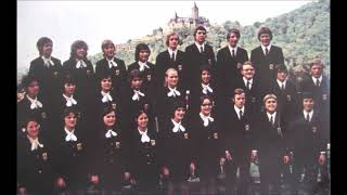 Einig Verschlungene Hände  Chor Der GerhartHauptmannOberschule Wernigerode GDR DDR East Germany [upl. by Adham718]