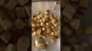 Easy Homemade Crispy Croutons [upl. by Janus]