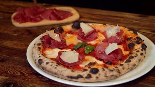 UN GRANDE AMORE ITALIANO PIZZA con BRESAOLA DELLA VALTELLINA IGP [upl. by Eisnyl]