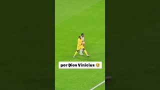 Vinicios junior balón de playa 🤣🤣🤣 fypシ゚viral humor realmadrid [upl. by Kcirddot794]