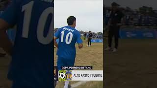 Tevez empuja a aguero [upl. by Ambrosius513]