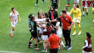 Pelea en la Liga Mx Femenil  Centellas Necaxa y Santos Laguna  Estadio Victoria [upl. by Hafinah781]