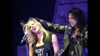 Alice Cooper  quotPoisonquot with Nita Strauss guitar solo  Huntsville AL 8916 [upl. by Stockton]