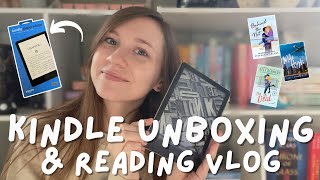 I FINALLY got a Kindle  Unboxing amp Reading Vlog 📚💖 [upl. by Ahsiuqat]