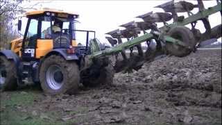 Heavy ploughing with a JCB fastrac [upl. by Meehan]