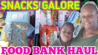 How Single Mom of 6 uses Free Resources FOOD BANK HAUL [upl. by Aric6]