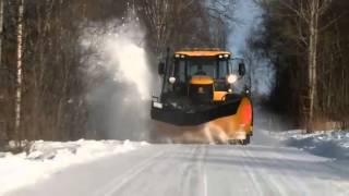 JCB Fastrac mit dem Schneepflug unterwegs Produktvideo  LandtechnikTV [upl. by Juline365]