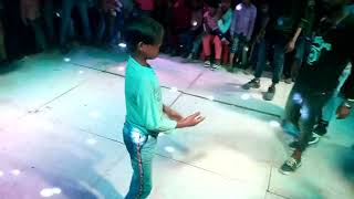 aloo chaat song dance competition Kalliya Pilibhit party mein dance [upl. by Lac]