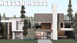 Bloxburg Modern Summer House  Roblox House Build [upl. by Enaitsirk]