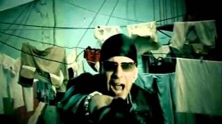 Daddy Yankee  Gasolina Vídeo Clásico Reggaetonero [upl. by Aikemat]