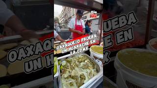 Oaxaqueño prueba un huarache en la CDMX comida viral México Oaxaca [upl. by Bill]