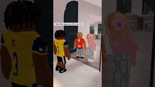 I like the way you kiss me 😍😍😍 💗 School Love 💗 Berry Avenue 🏠 RP schoollovestory roblox [upl. by Ziom]