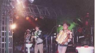 LOS BRONCOS DE REYNOSA CORRIDO DEL CHEMIS [upl. by Rusert218]