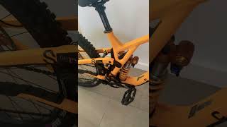 COMMENCAL SUPREME DH V5 OHLINS EDITION [upl. by Nodnol]