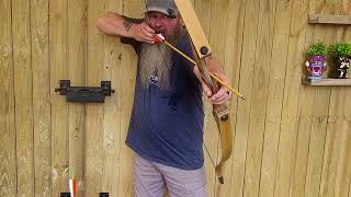 THIS Traditional Recurve Bow Setup Could be GREAT for Beginners [upl. by Ecyac462]