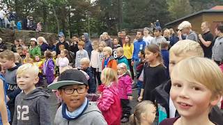 Blimedansen 2017 fra Karuss skole [upl. by Eelhsa]