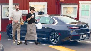 Jennifer Garner amp Ben Affleck stunned in black sweaters leather boots after spending time together [upl. by Osner]