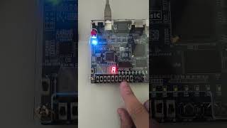 binto7seg FPGA Altera DE0 [upl. by Nylesoy]