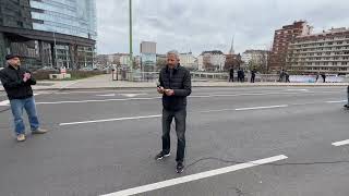 25323 Wissenschaftler Reinhard Steurer bei der Blockade der Salztorbrücke in Wien [upl. by Areek]