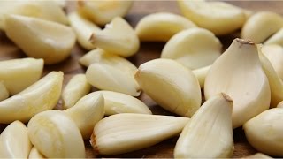 The Easiest Way To Peel Garlic [upl. by Eiliak]