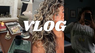 VLOG  New Coffee Table  The Weekend [upl. by Leno]